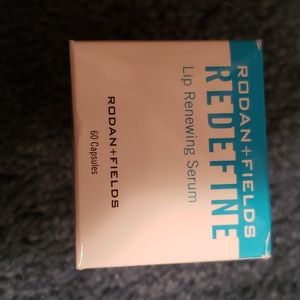 Rodan fields lip renew serum